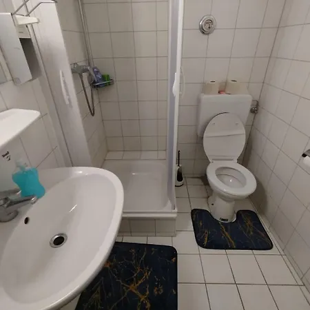 Privatunterkunft Pivate In Stuttgart, Wifi, Hifi & Tv *