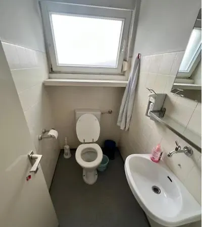 Pivate In Stuttgart, Wifi, Hifi & Tv Privatunterkunft Stuttgart