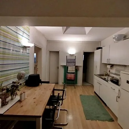 Pivate In Stuttgart, Wifi, Hifi & Tv Privatunterkunft *